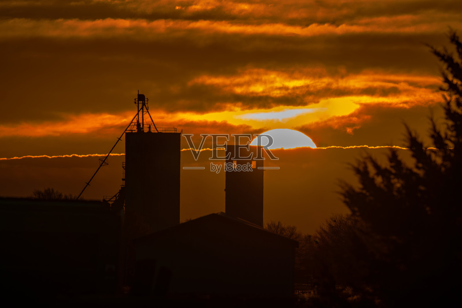 小镇的早晨照片摄影图片