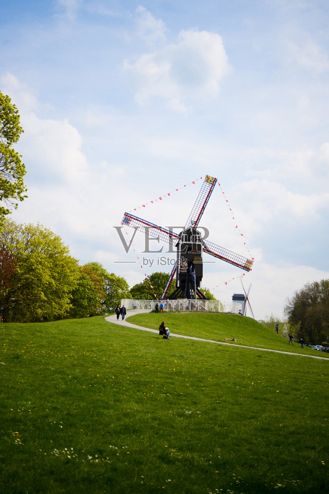 布鲁日的风车照片摄影图片