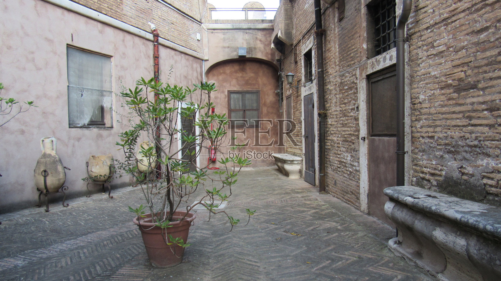 古色古香的圣天使城堡露台照片摄影图片