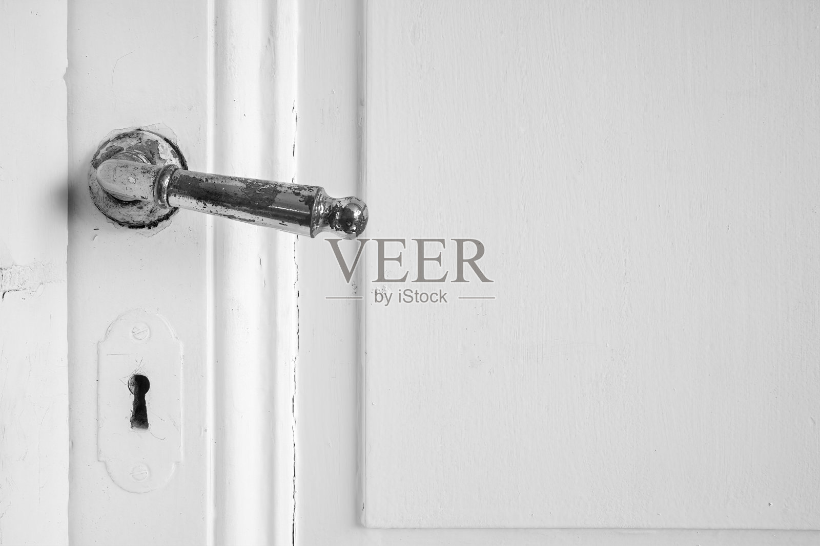 复古白色门把手和锁细节照片摄影图片