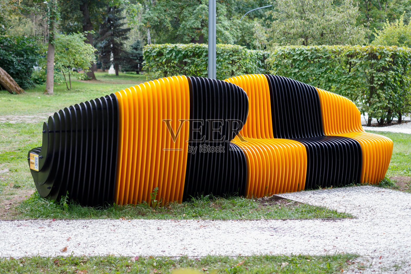 公园里时髦的长椅照片摄影图片