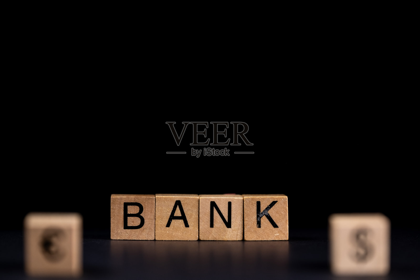 欧元图标与文字银行美元图标黑色背景照片摄影图片