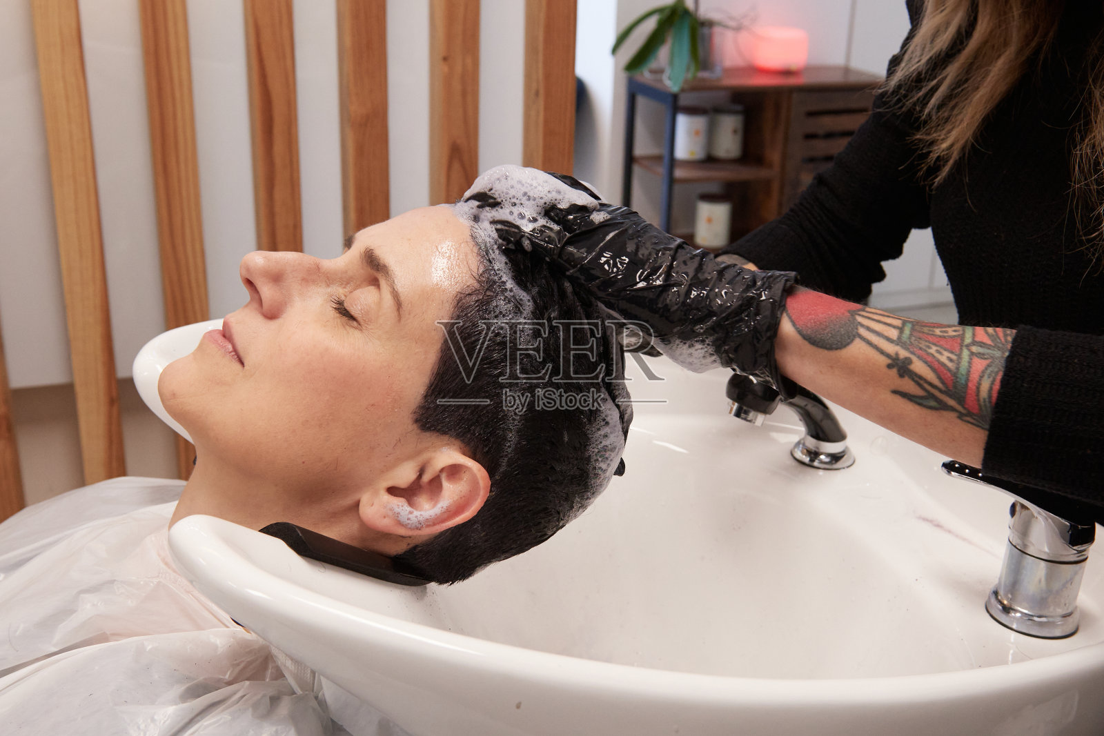 洗头发照片摄影图片