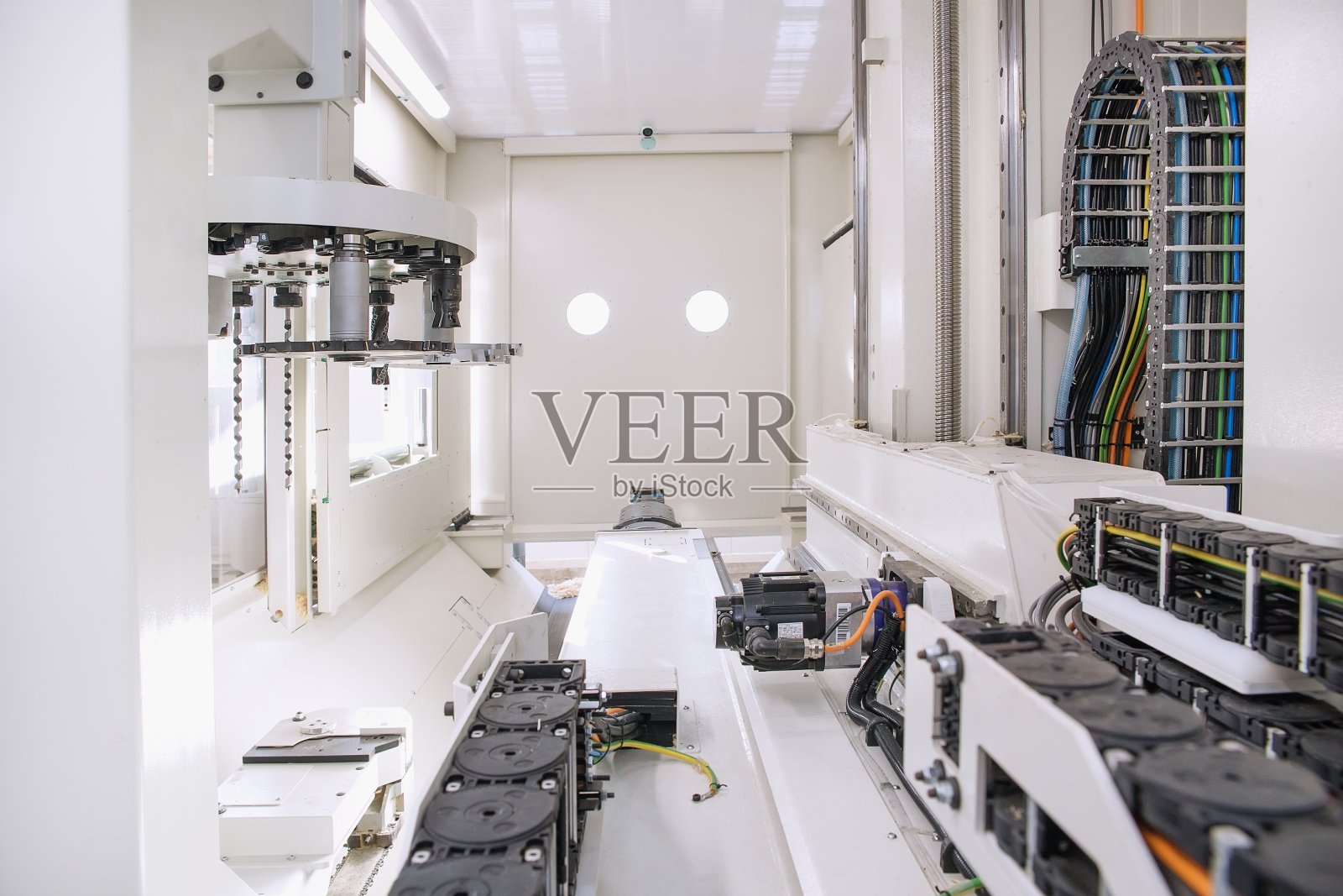 木材加工设备。照片摄影图片