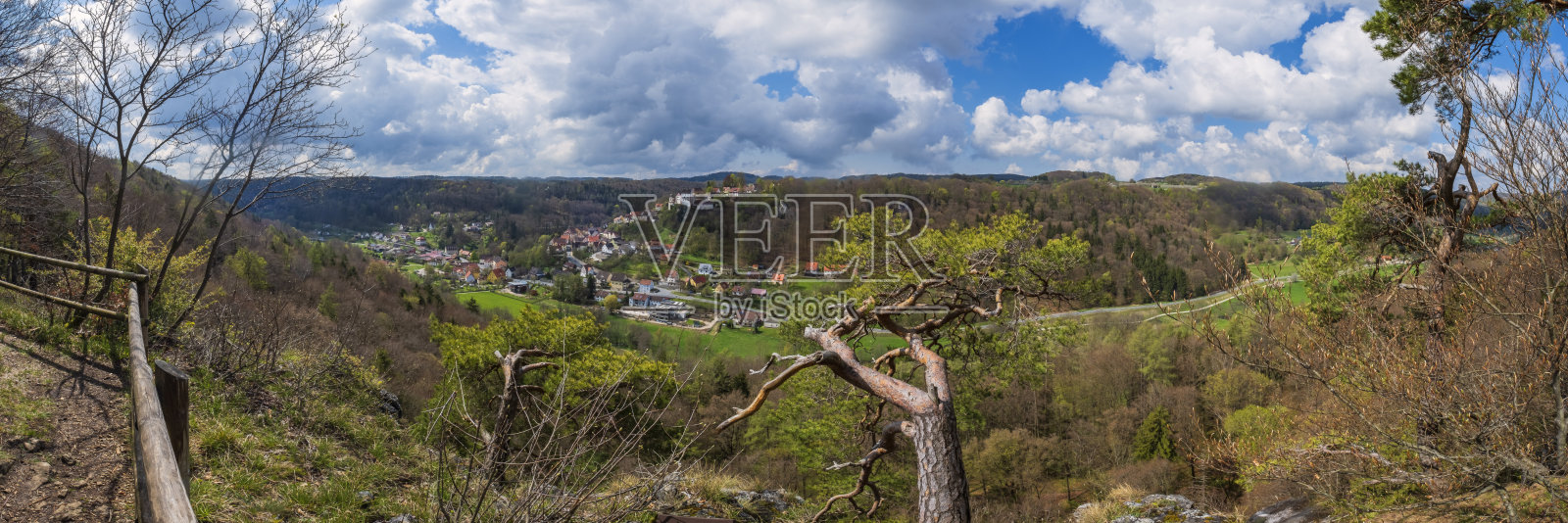 弗兰科尼亚的特鲁巴赫山谷照片摄影图片