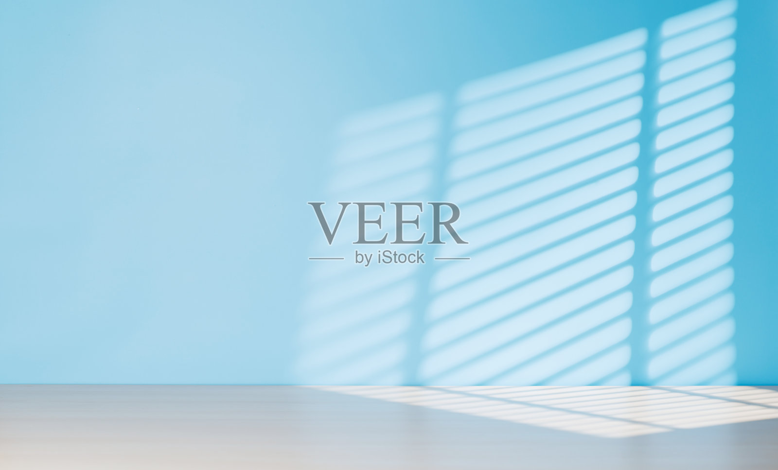 木桌和阳光墙，产品模板照片摄影图片