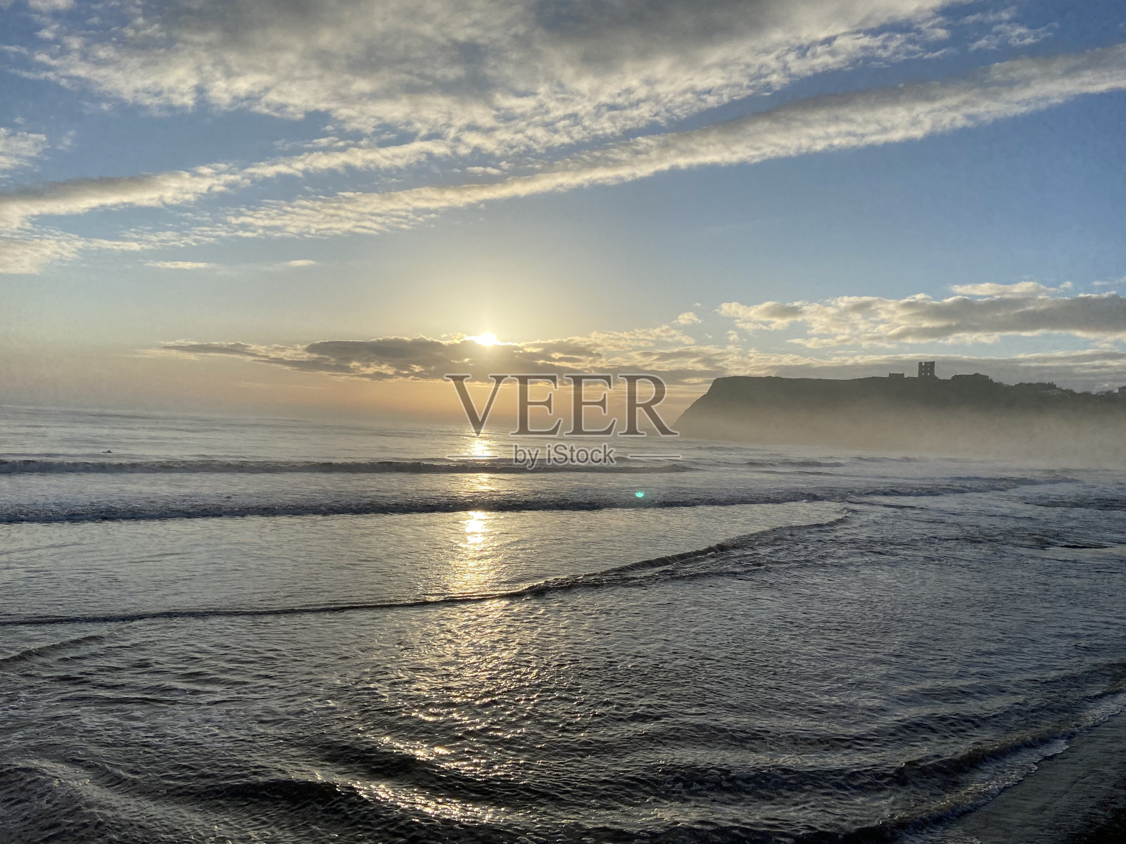 斯卡伯勒海滩的清晨阳光照片摄影图片