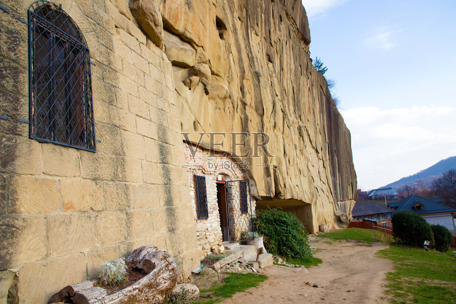 罗马尼亚的Corbii de Piatra修道院照片摄影图片