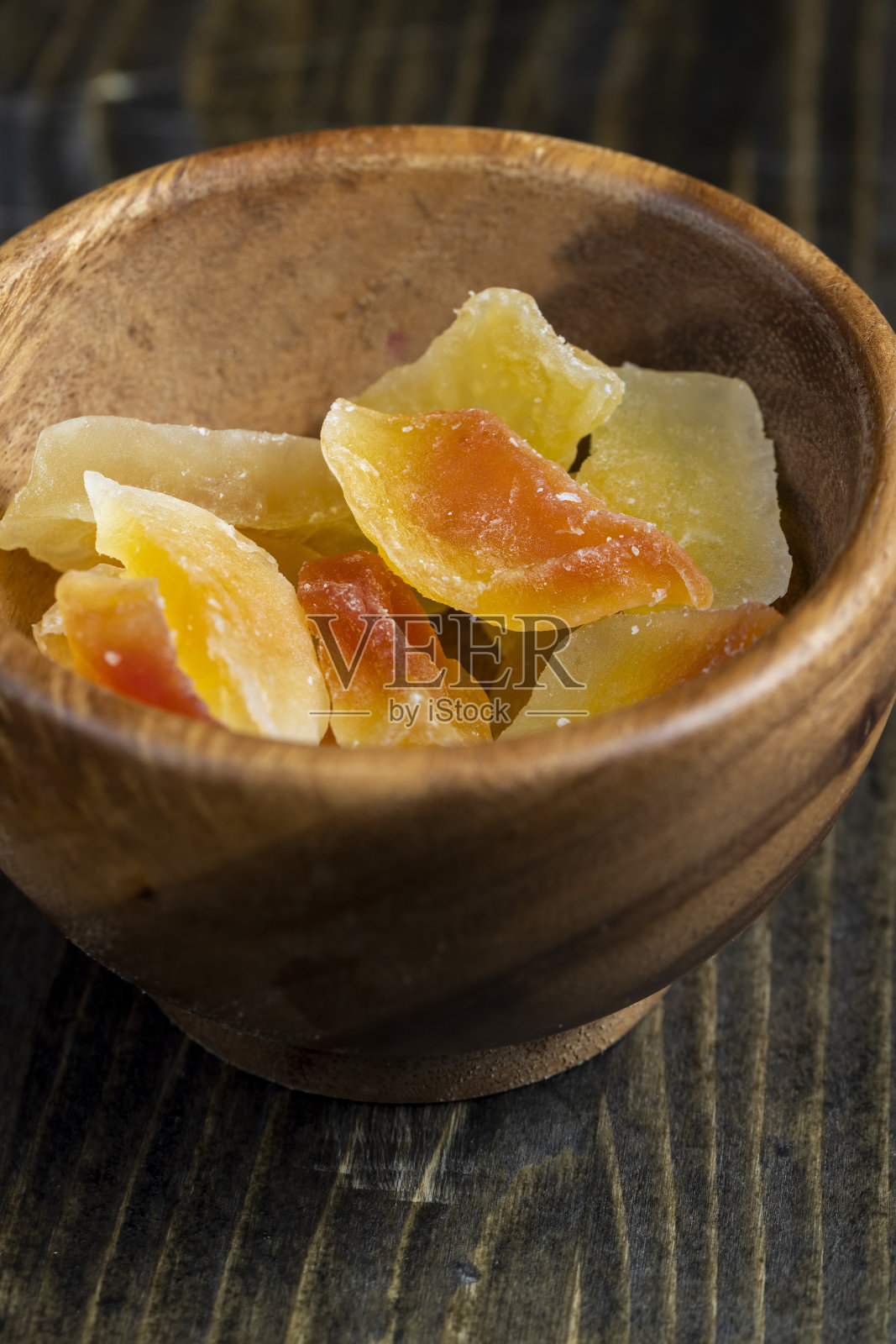 桌子上的木瓜干照片摄影图片