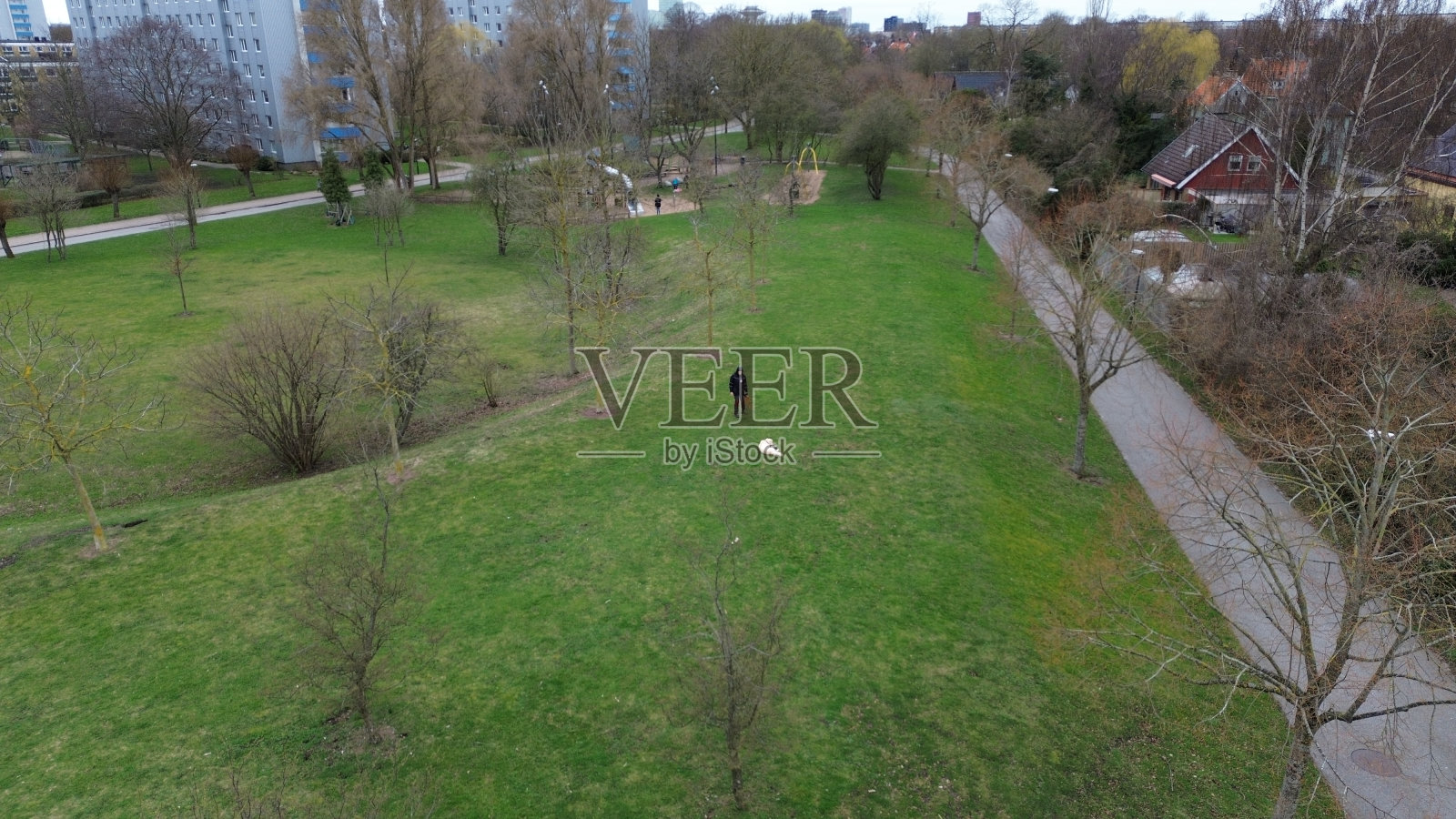 城市视野:城市景观的鸟瞰图照片摄影图片