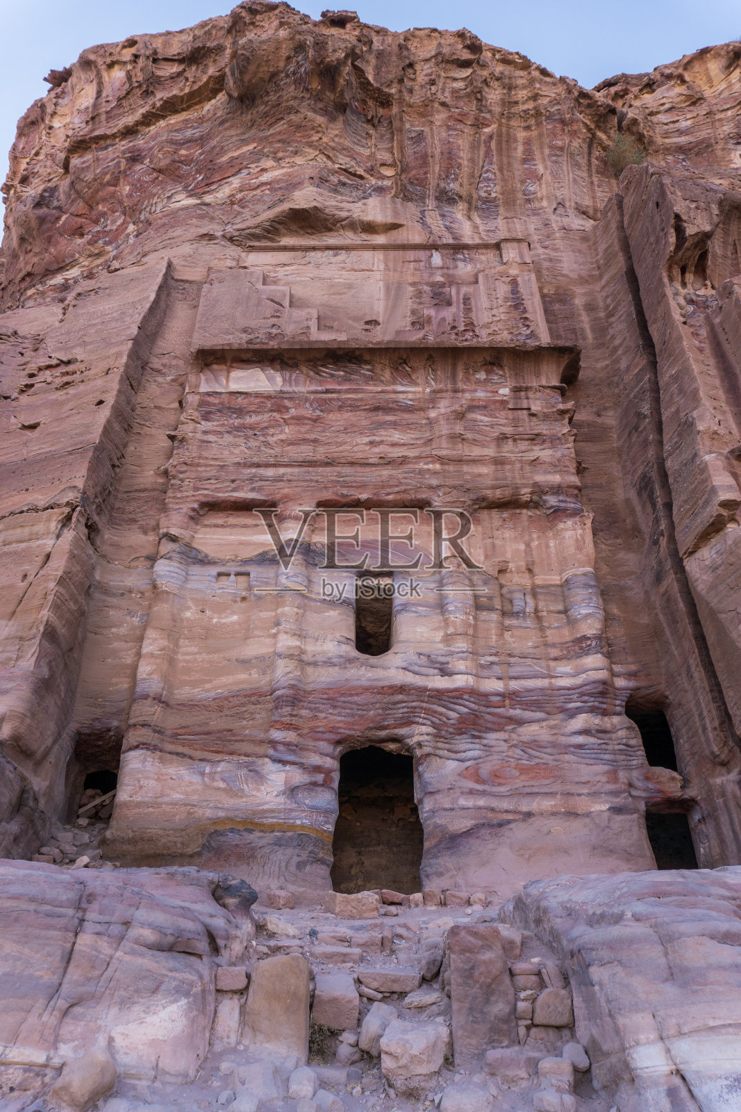 约旦佩特拉的丝绸陵墓照片摄影图片