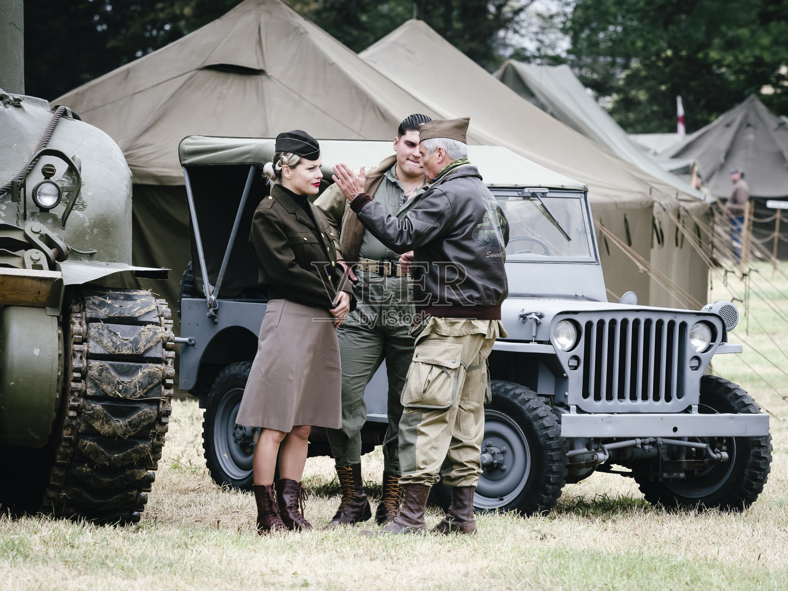 二战纪念活动。士兵军营重建照片摄影图片