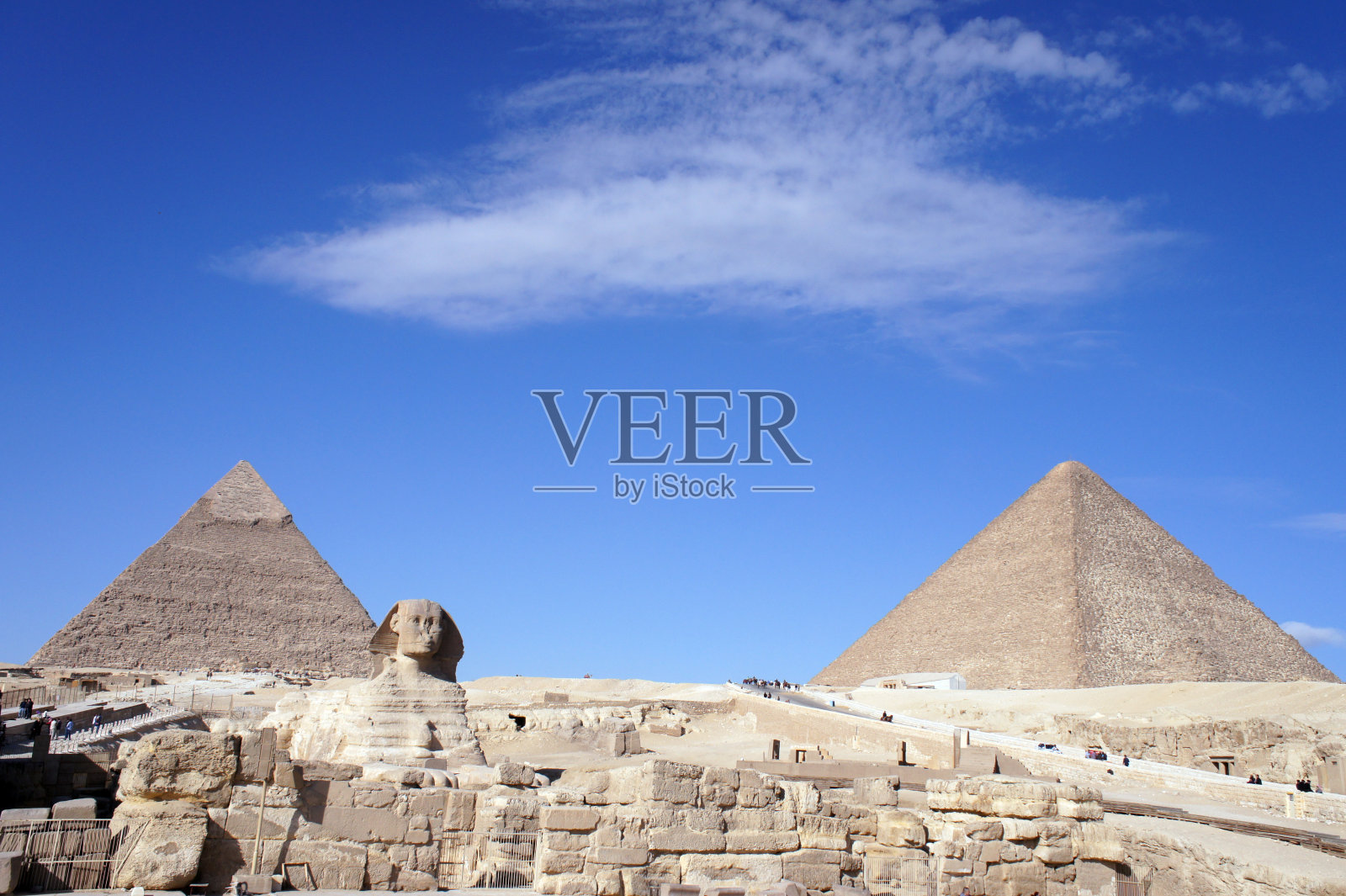 吉萨高地埃及金字塔照片摄影图片