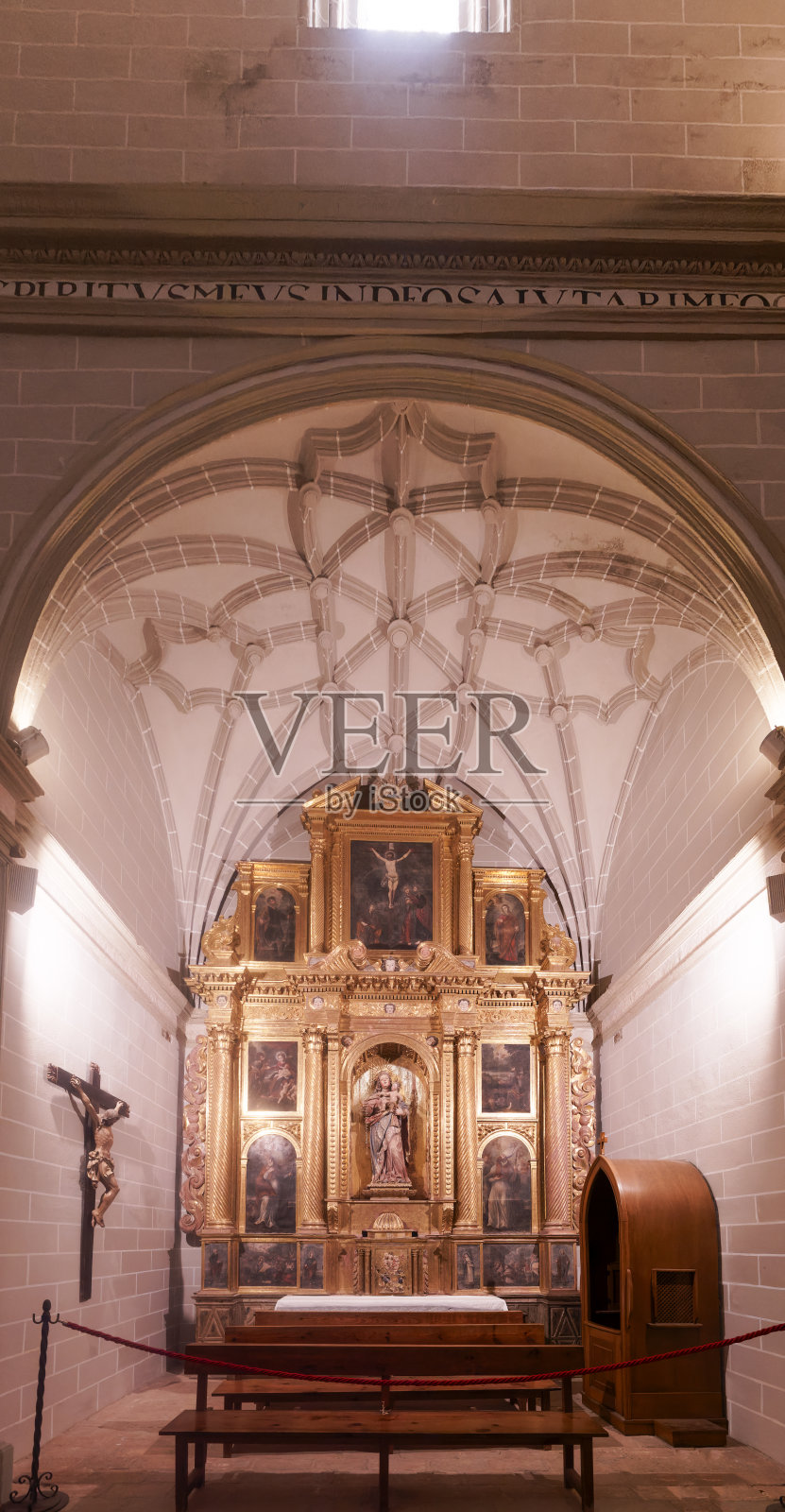 哥特式大学教堂照片摄影图片