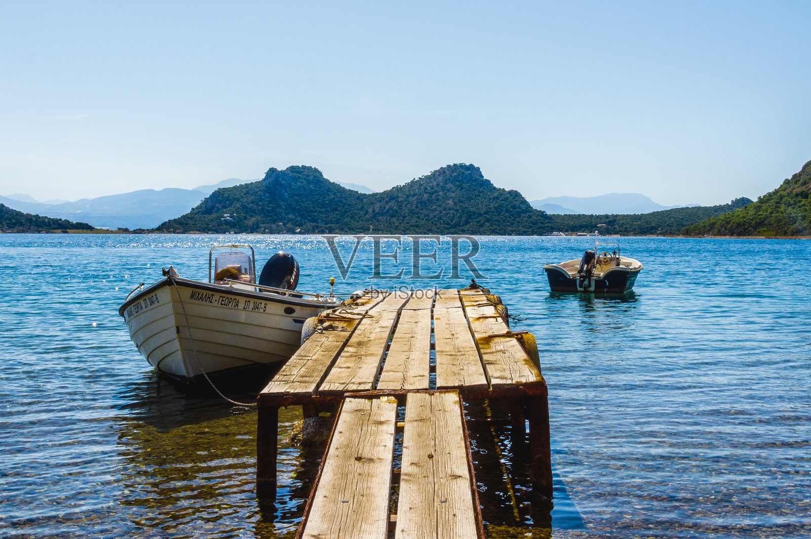 科林索斯城位于希腊。这是一个非常美丽的度假城市照片摄影图片