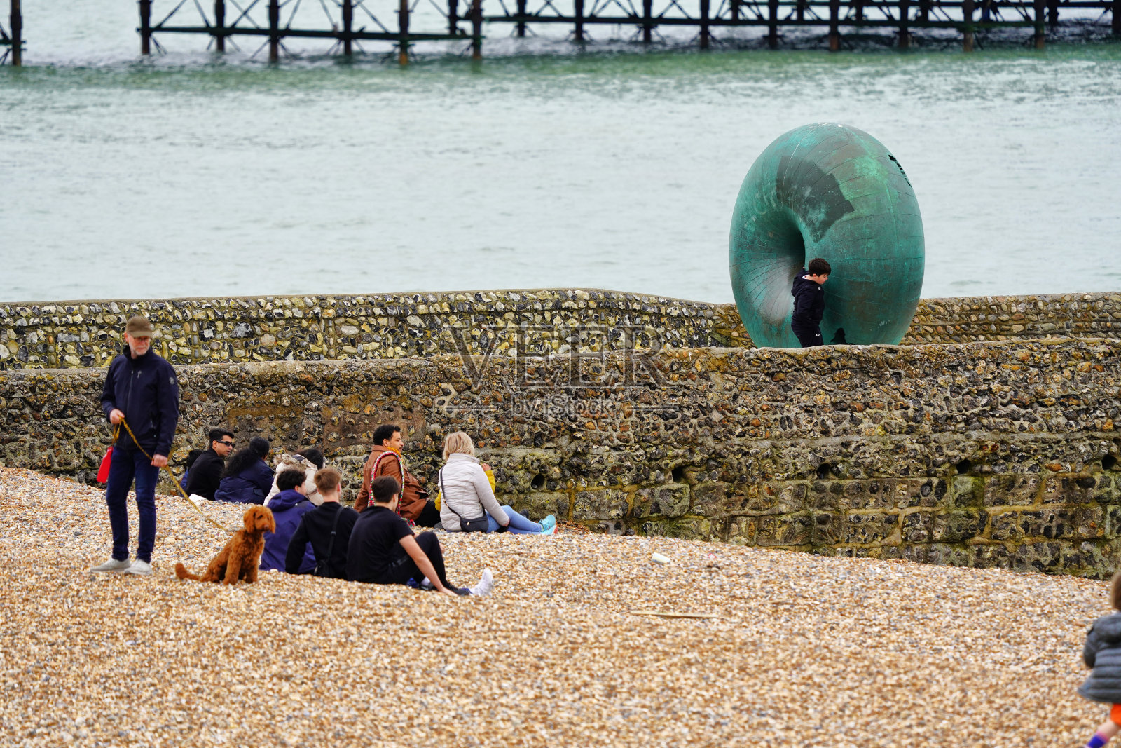 英国布莱顿海滩的白天景象照片摄影图片