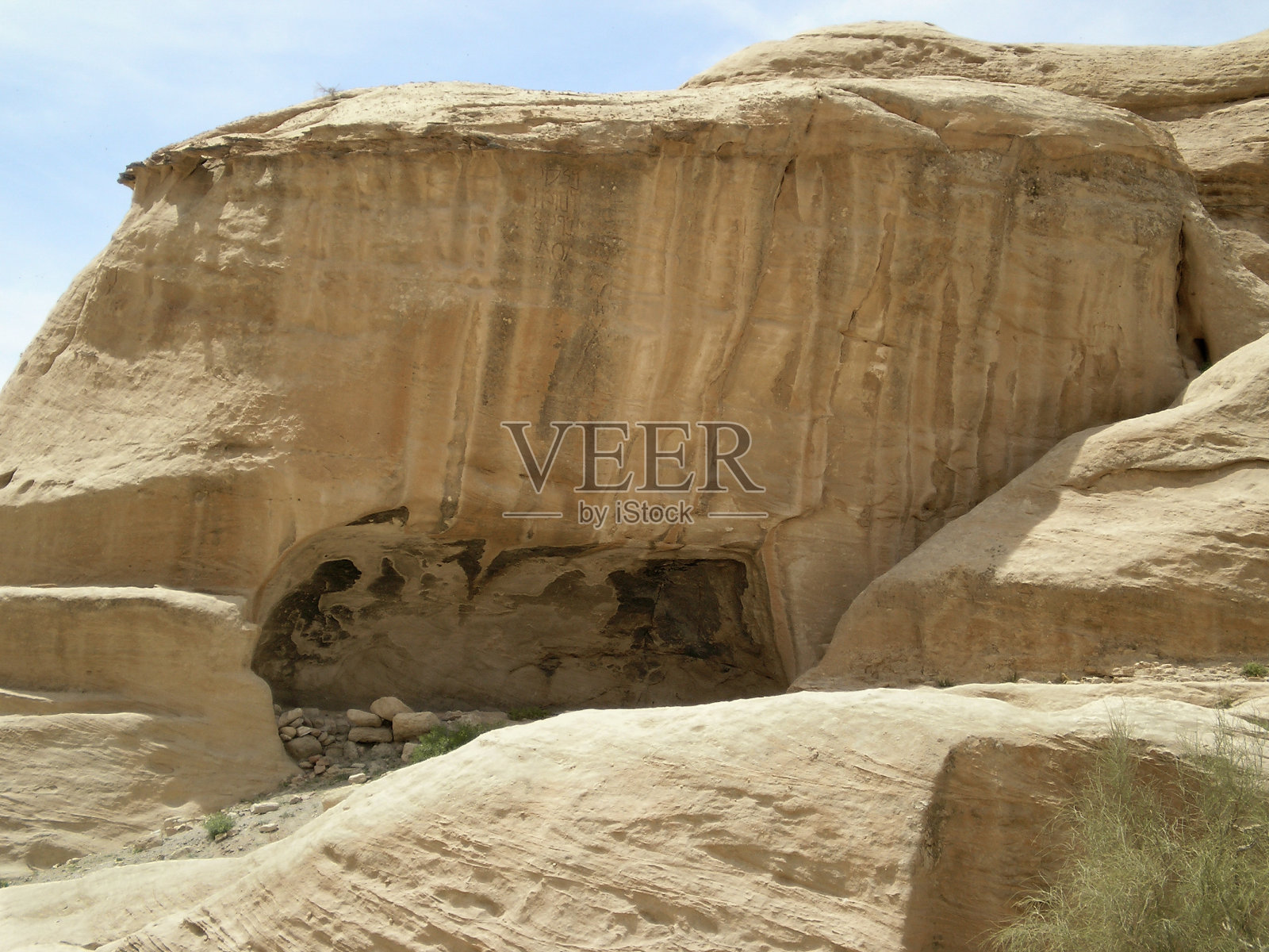 约旦佩特拉古城纳巴泰墓地遗址一角照片摄影图片