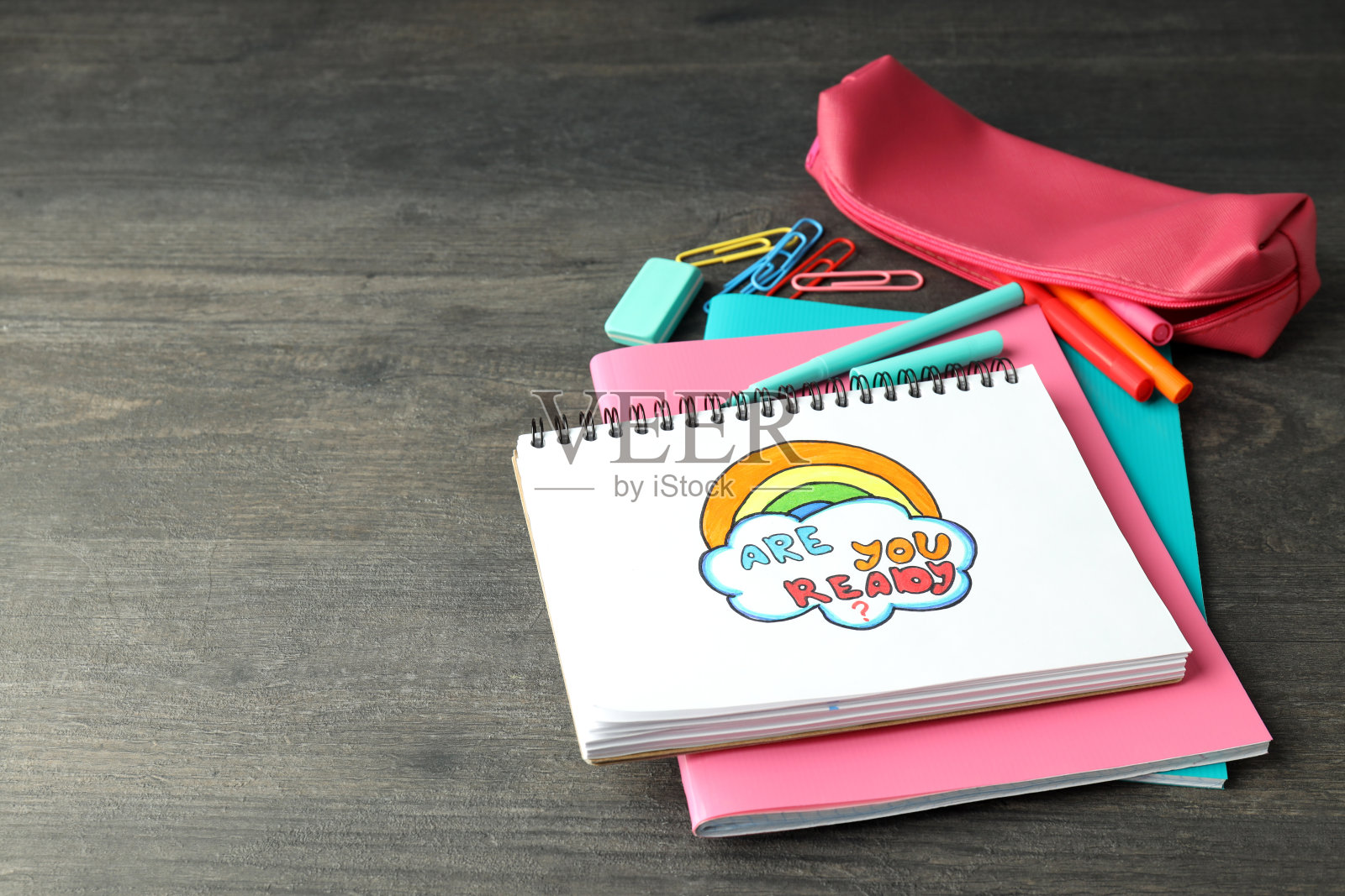 考试和测验的概念，文字的空间照片摄影图片