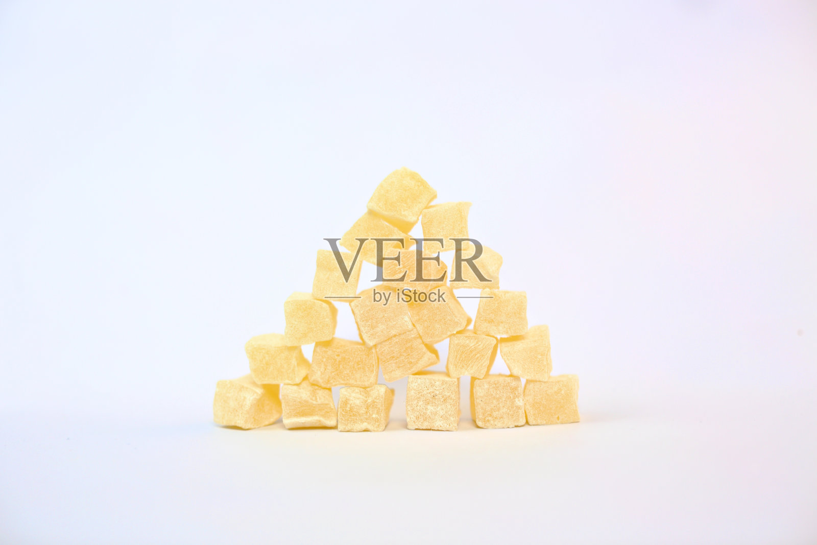 土耳其软糖正宗盘子隔离在白色背景股票照片照片摄影图片