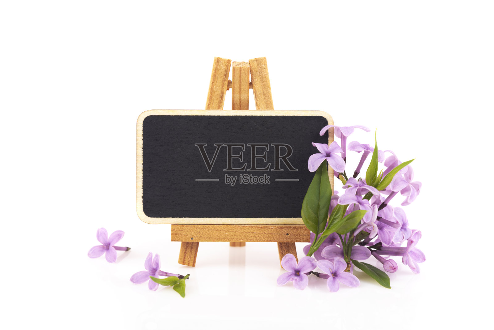 淡紫色的空白迷你黑板照片摄影图片