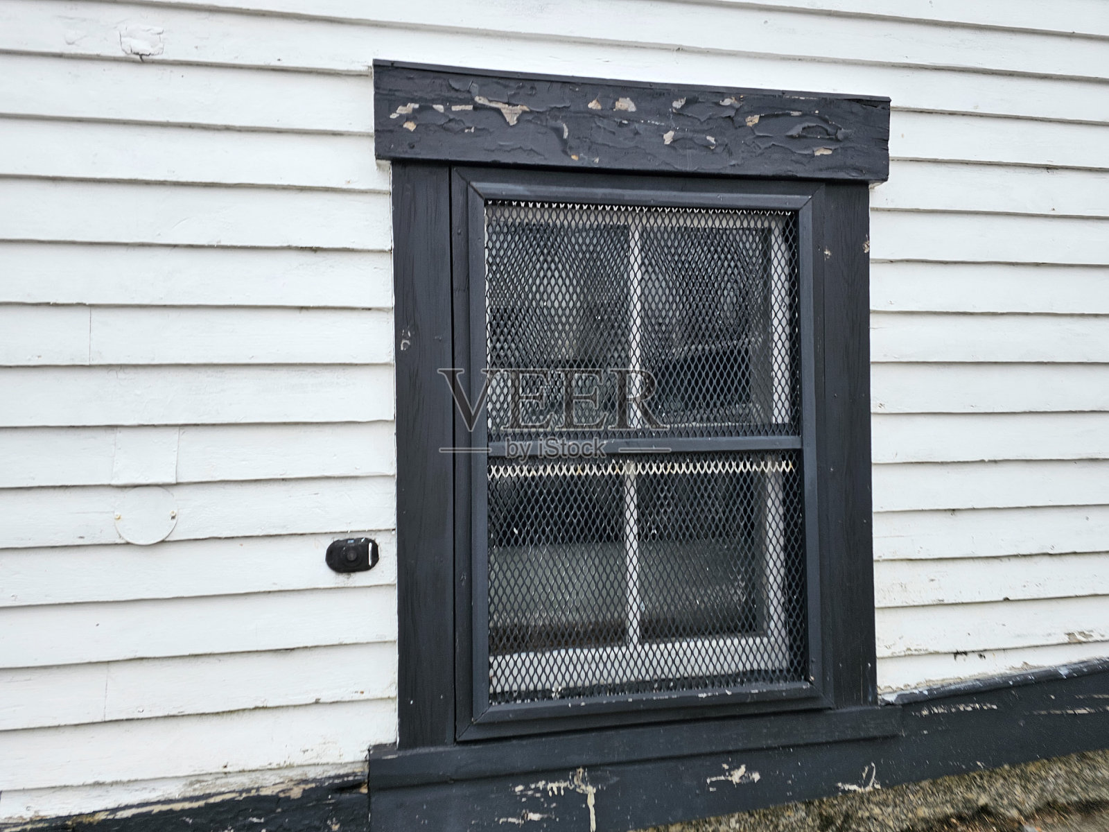 墙上的风化窗照片摄影图片