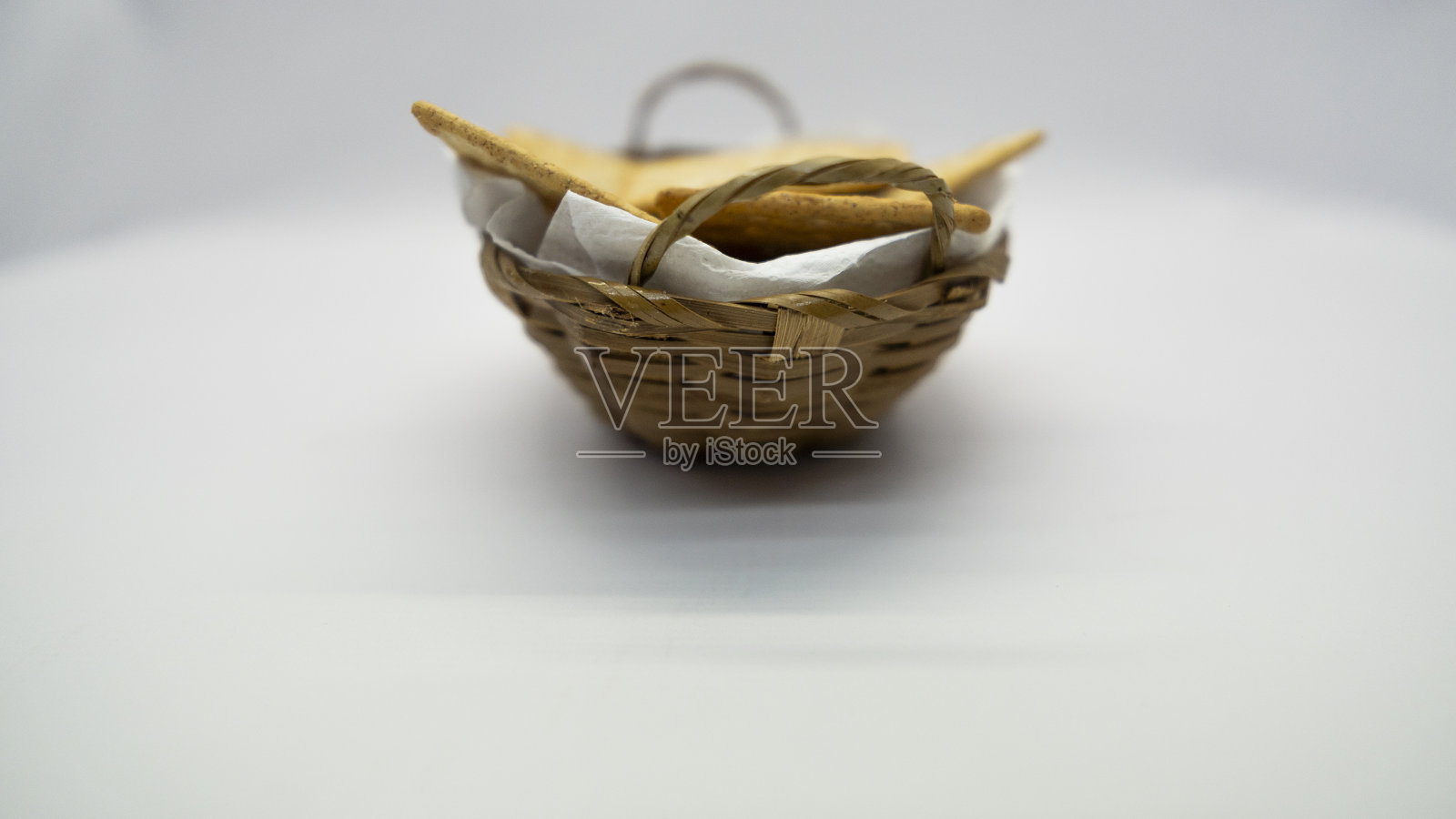 方型咸饼干照片摄影图片