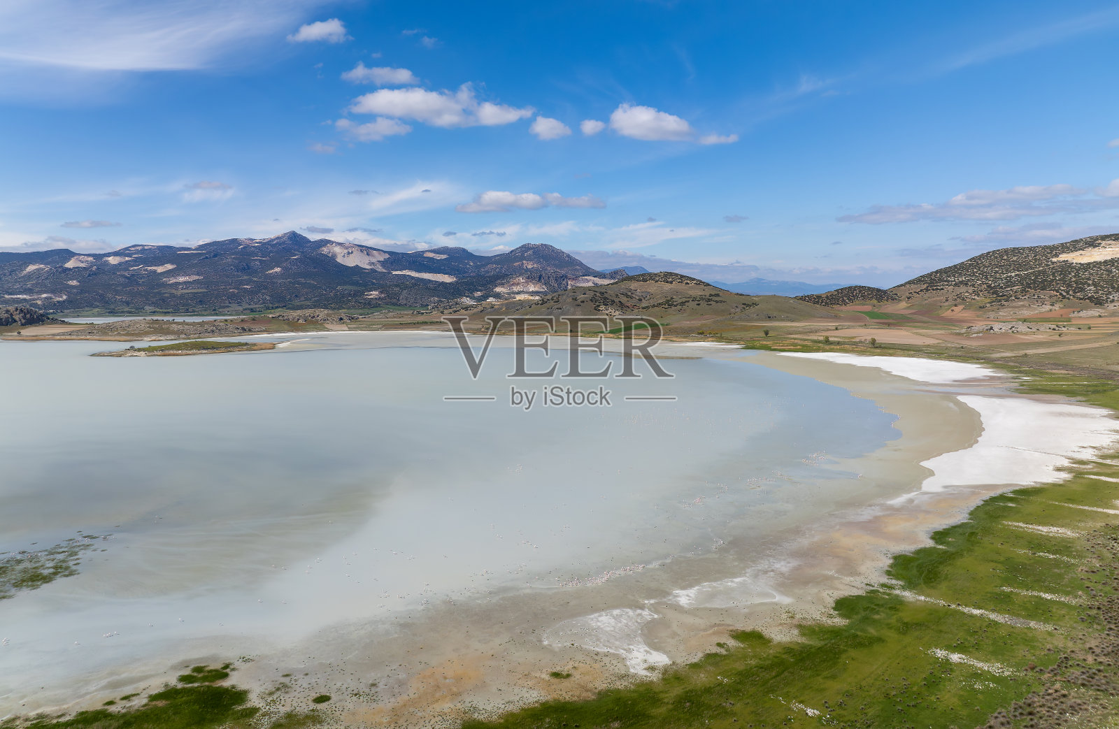 Yarisli湖照片摄影图片