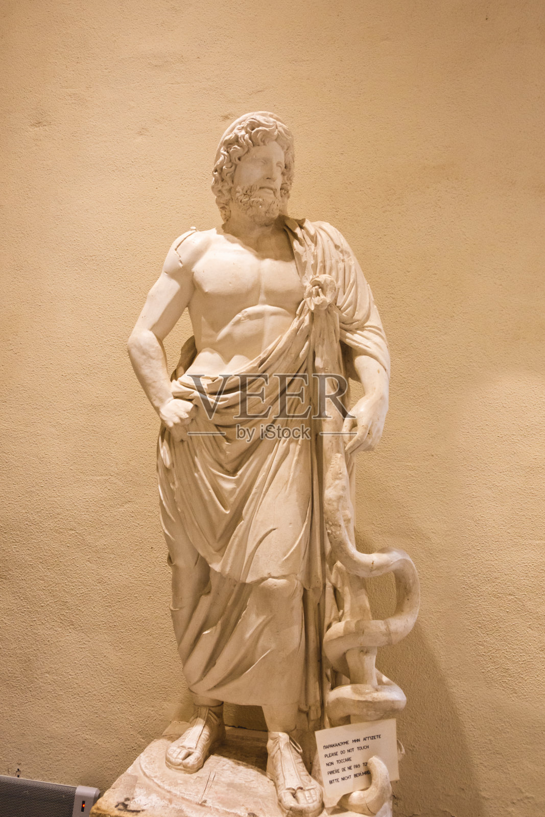 埃皮达鲁斯城位于希腊。这是一个非常美丽的城市，全年都适合度假照片摄影图片