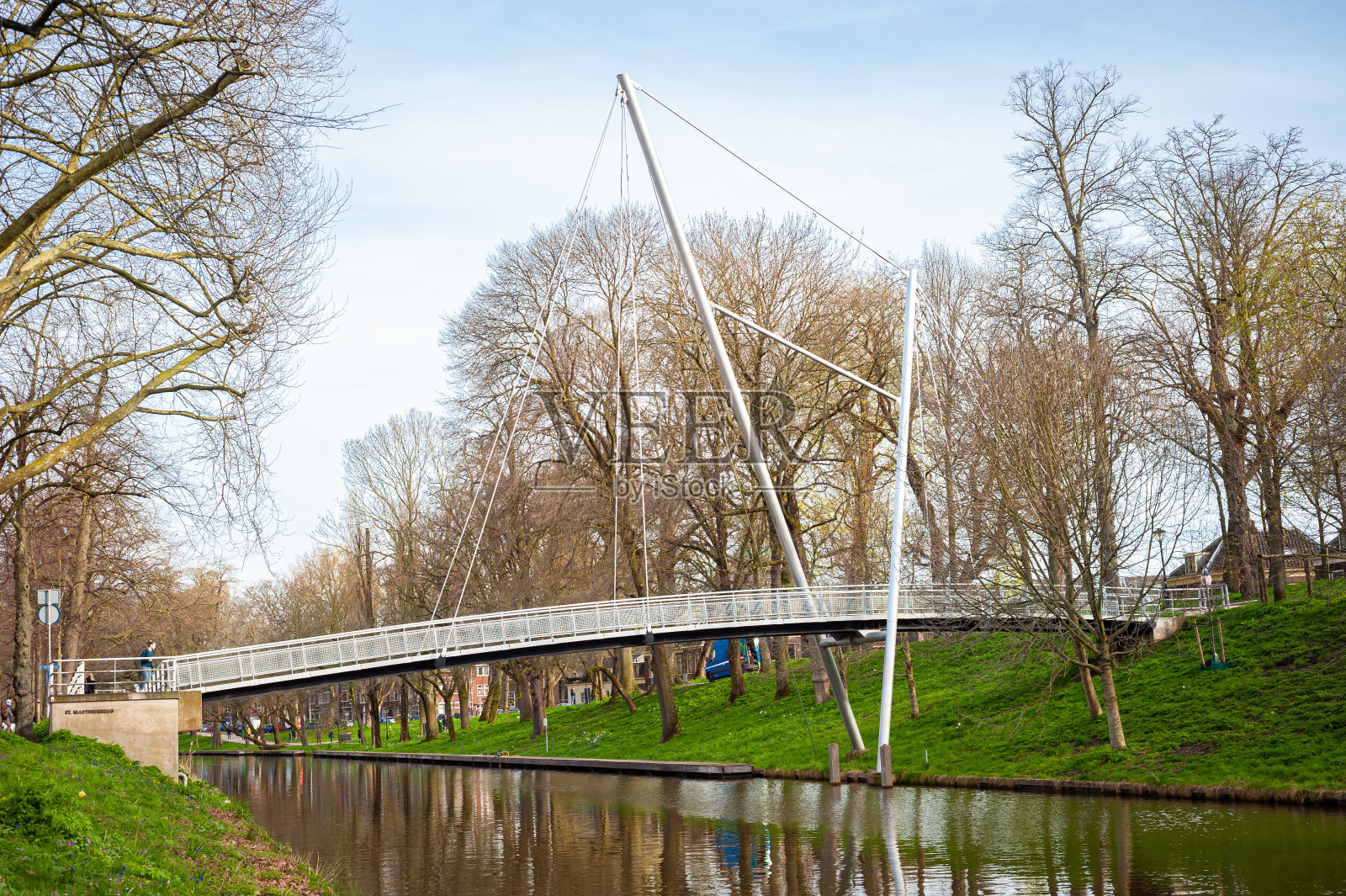 荷兰乌得勒支市的现代桥梁照片摄影图片