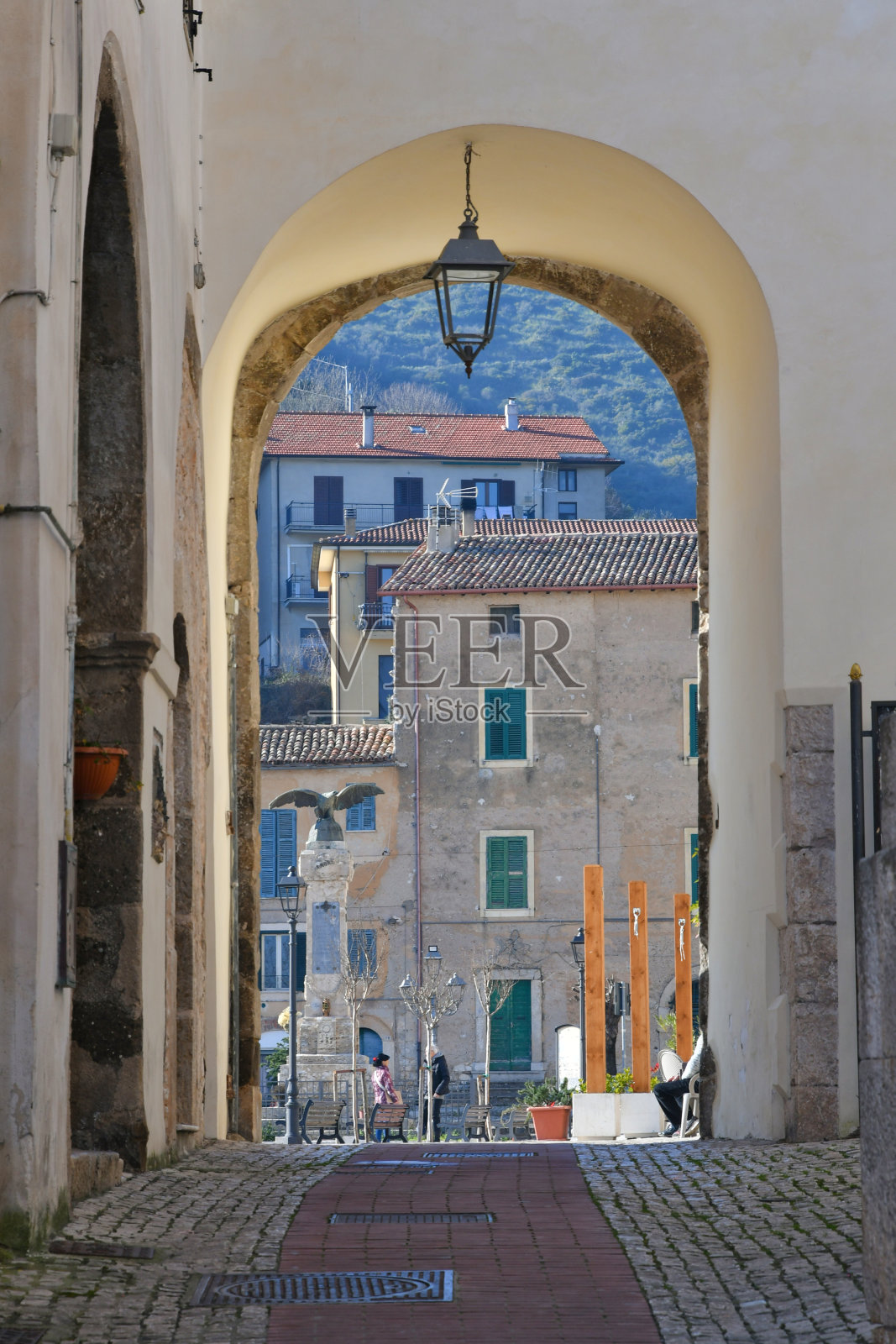 意大利普罗塞迪的拉齐奥镇。照片摄影图片