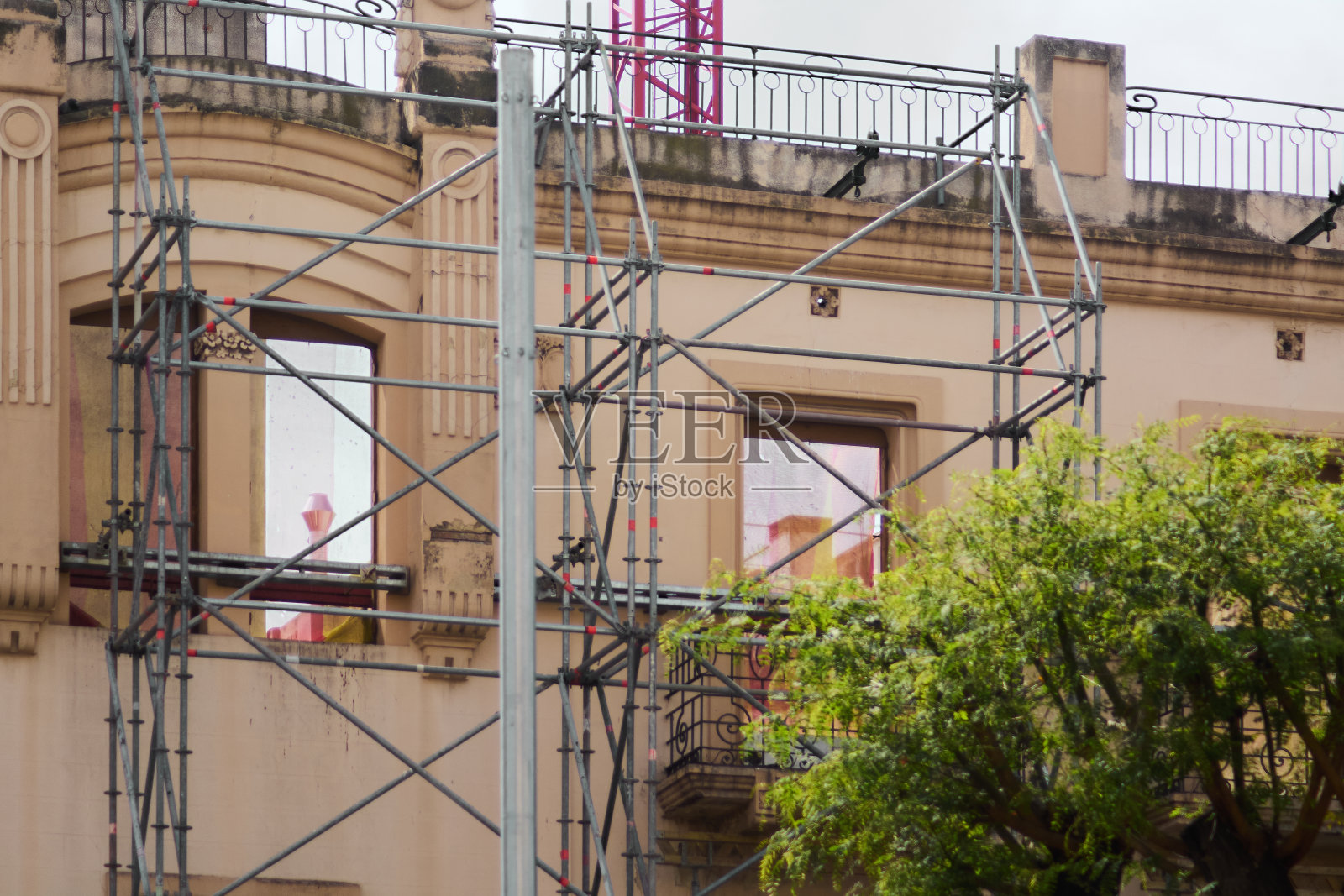 正在翻修的历史建筑照片摄影图片