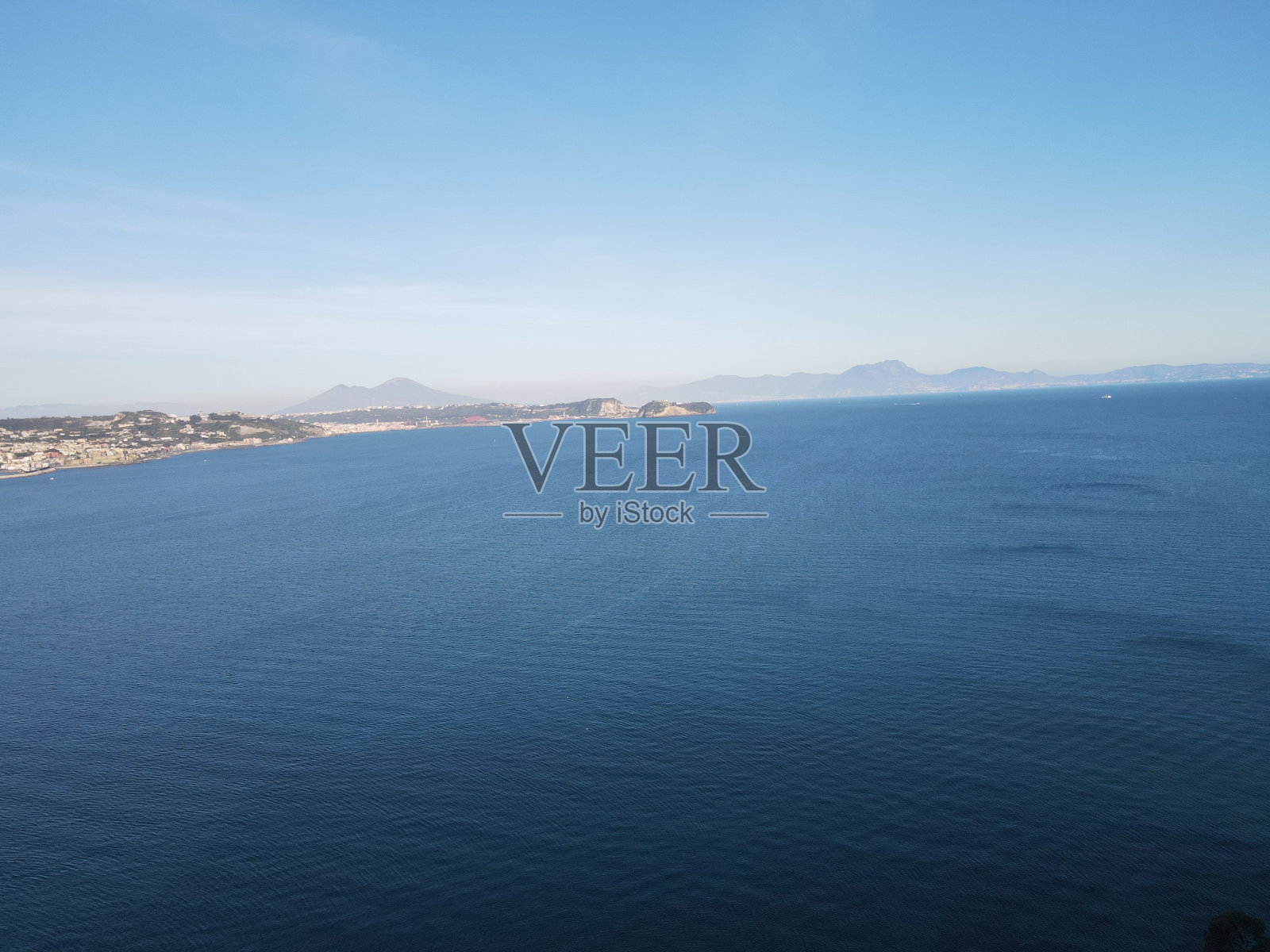 无人机拍的海景照片摄影图片