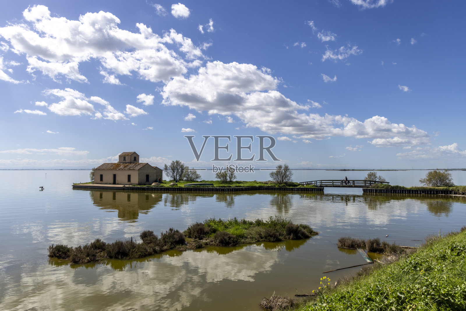 在宝三角洲骑自行车照片摄影图片