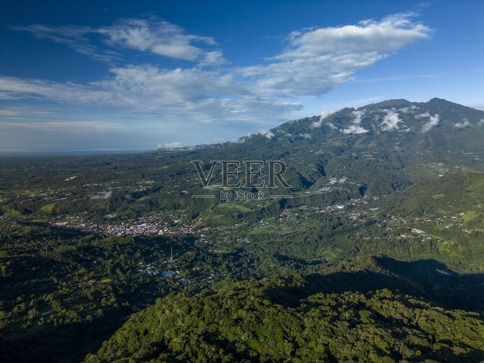 巴鲁火山国家公园，巴拿马的最高点(3475米)。-库存照片照片摄影图片
