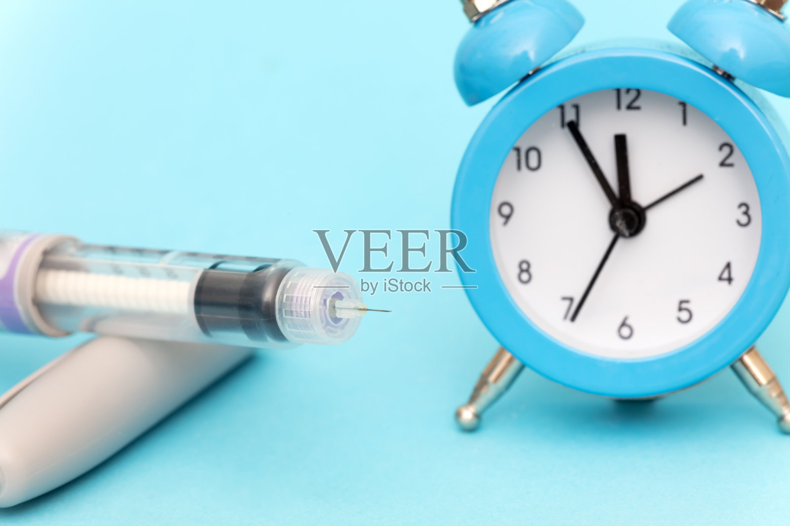 糖尿病患者胰岛素注射笔或胰岛素墨盒笔照片摄影图片