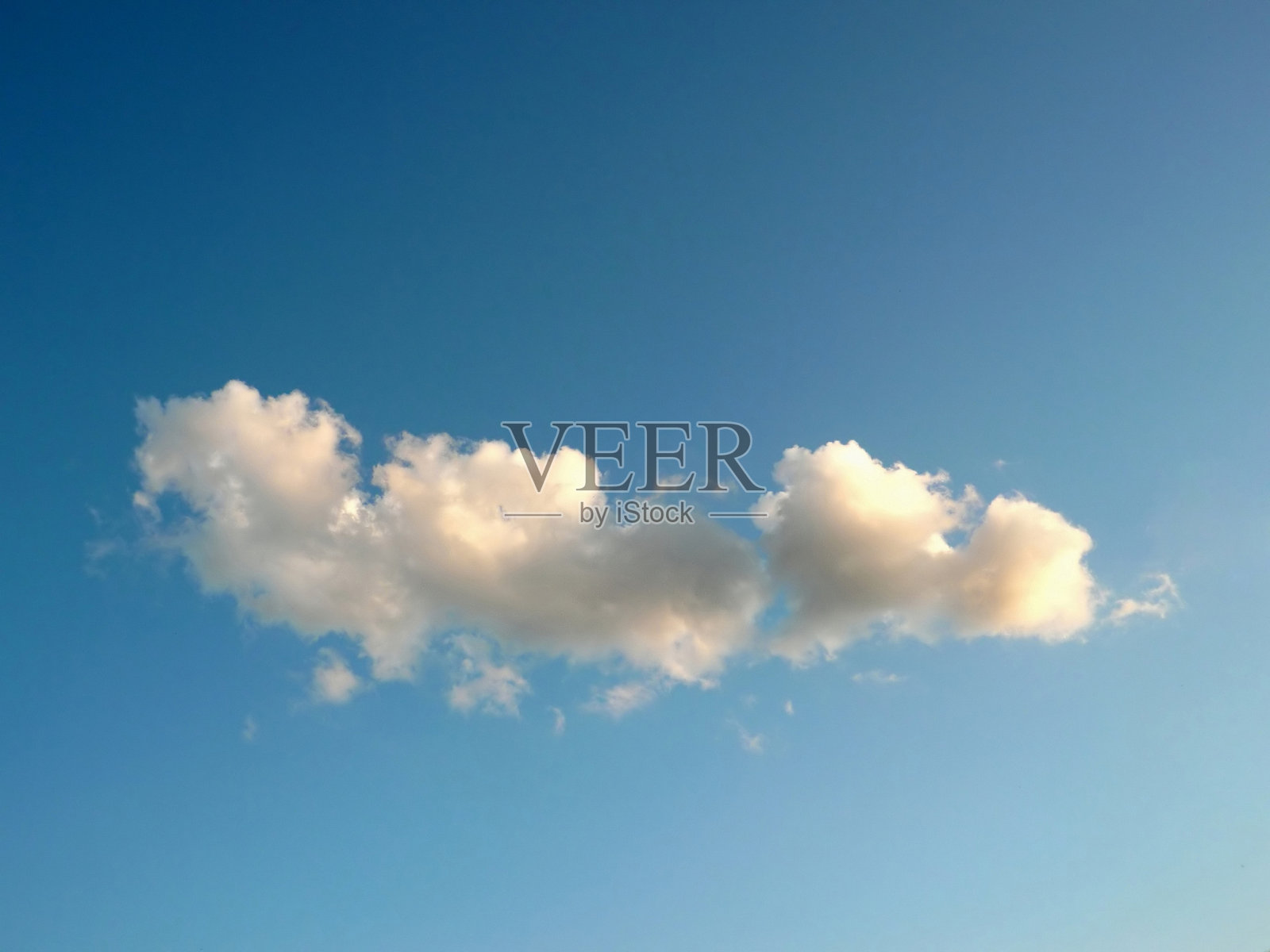 天上的云照片摄影图片