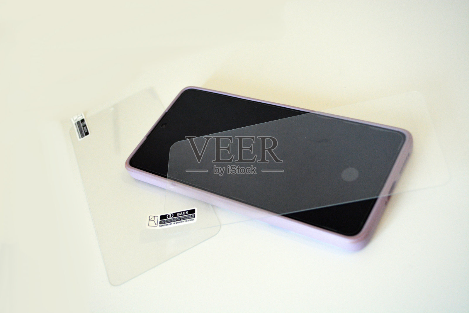 手机上的保护玻璃照片摄影图片