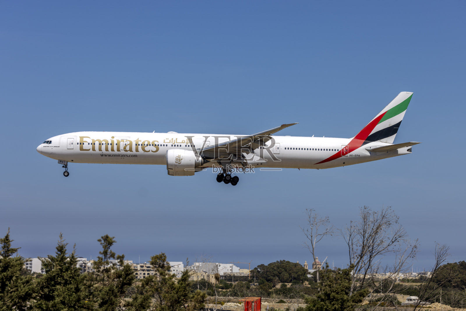 阿联酋航空777-300降落照片摄影图片