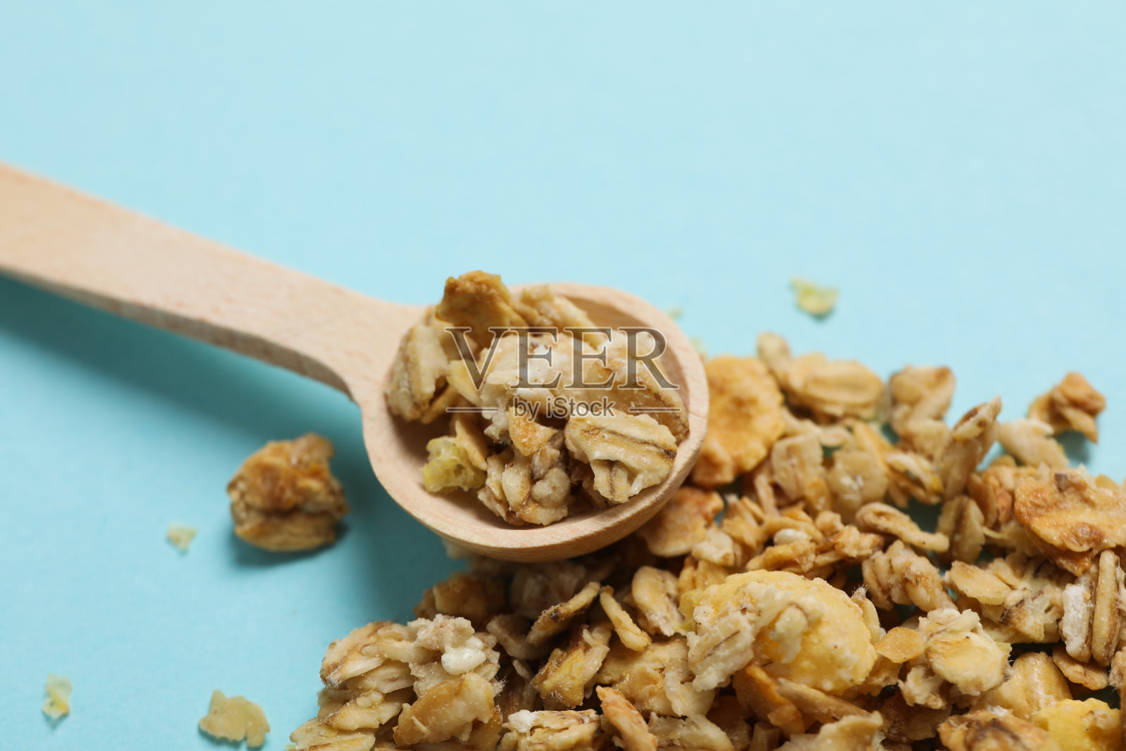 早餐未煮熟的食物——什锦麦片照片摄影图片