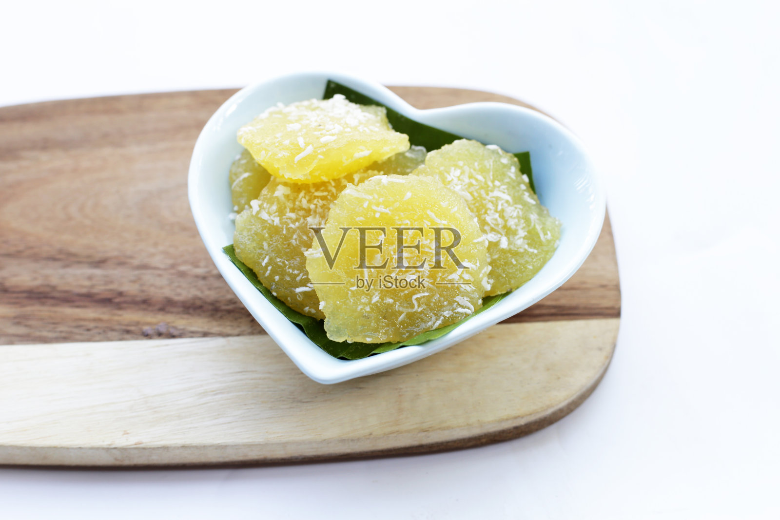 蒸木薯饼。泰国甜品照片摄影图片