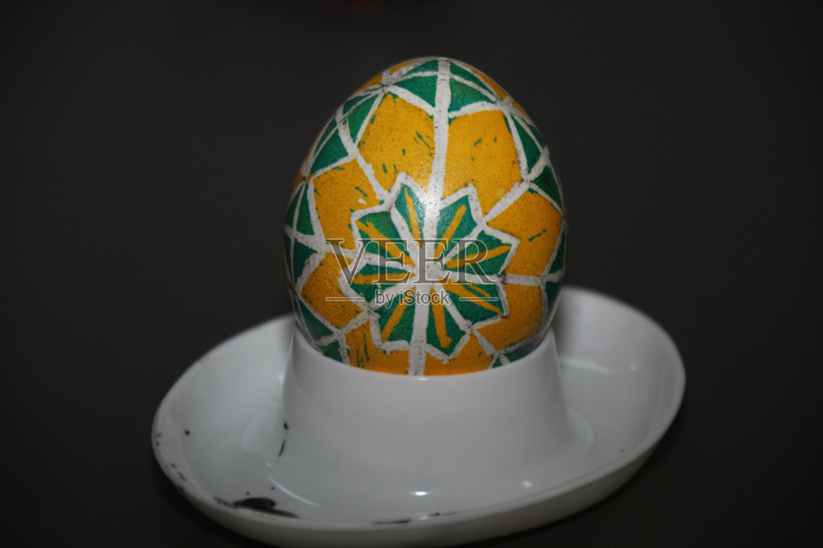 复活节彩蛋是根据乌克兰传统节日pysankarstva制作的照片摄影图片