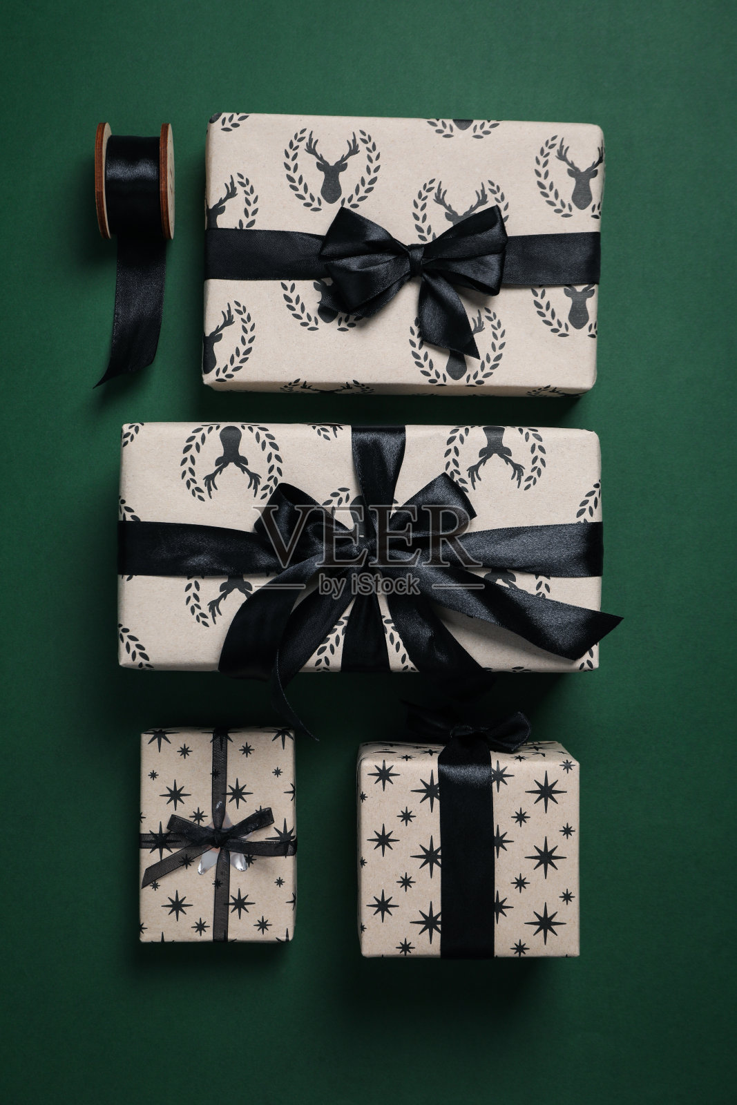 概念精美的圣诞礼物、礼品盒照片摄影图片