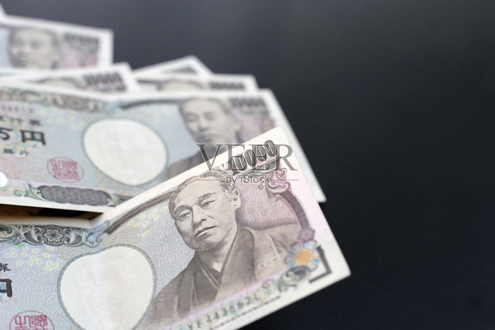 一万日元纸币，日元纸币照片摄影图片