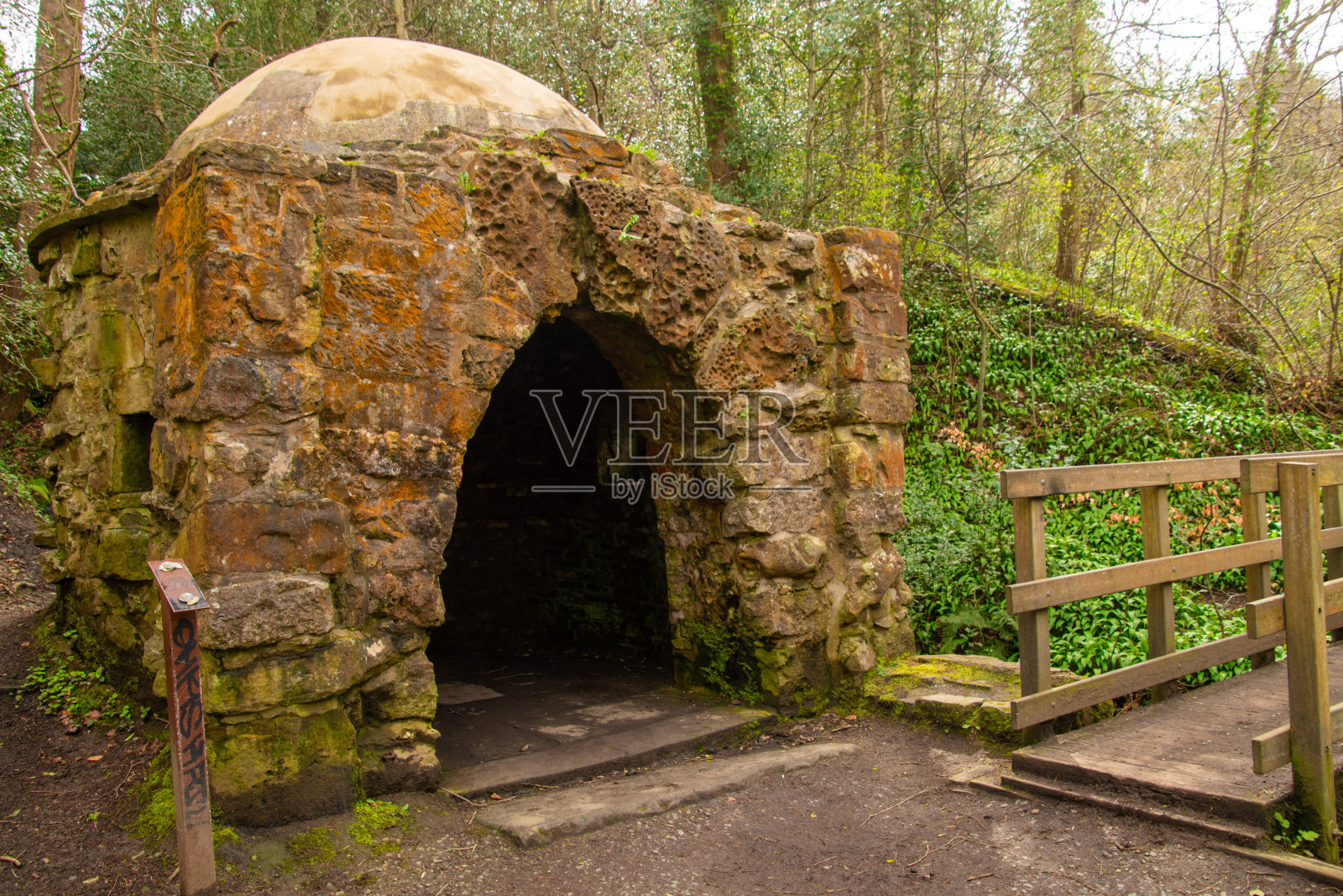 石窟照片摄影图片