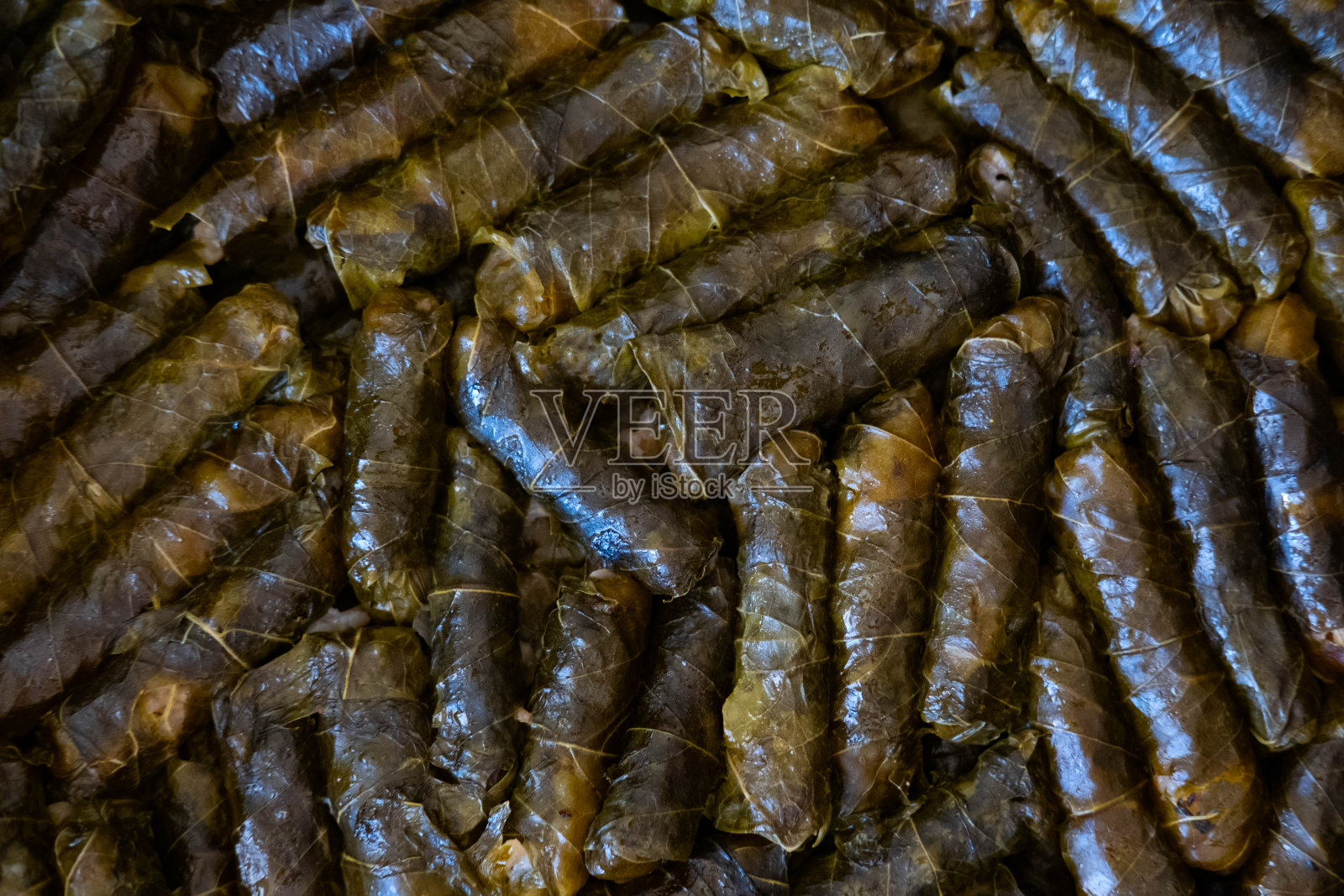 土耳其传统美食Dolma (Sarma)，葡萄叶塞米照片摄影图片