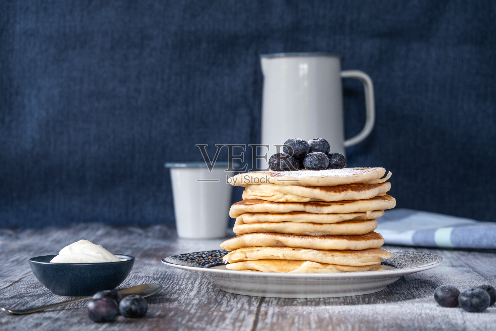 一堆自制煎饼的特写照片摄影图片