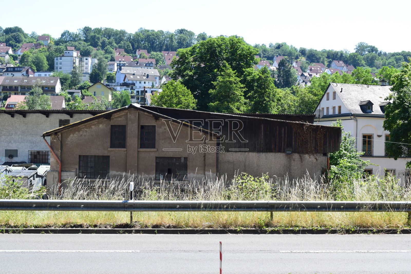 工厂毁了照片摄影图片