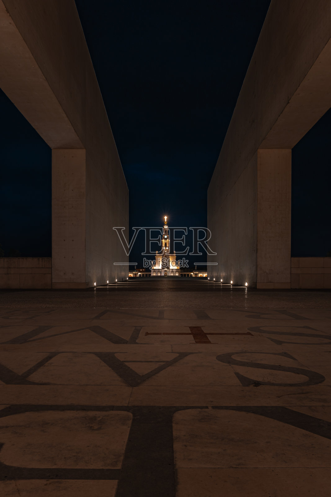 Fátima夜晚的避难所照片摄影图片