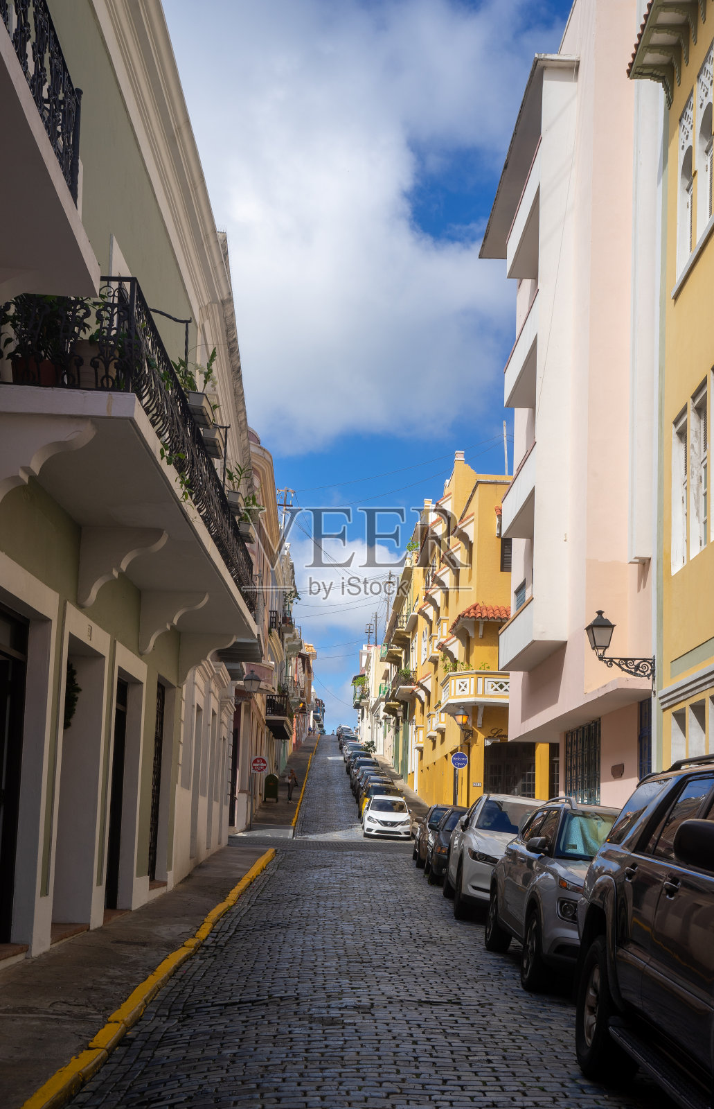 波多黎各圣胡安老城区古老的砖砌街道和道路照片摄影图片