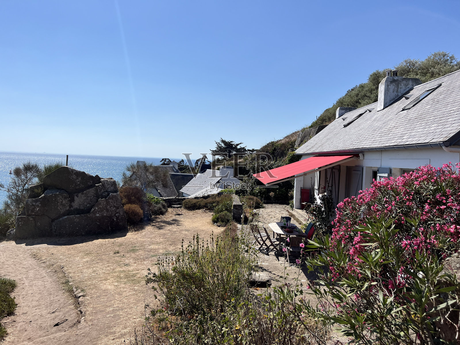 花卉静修:曼切的一间小屋照片摄影图片